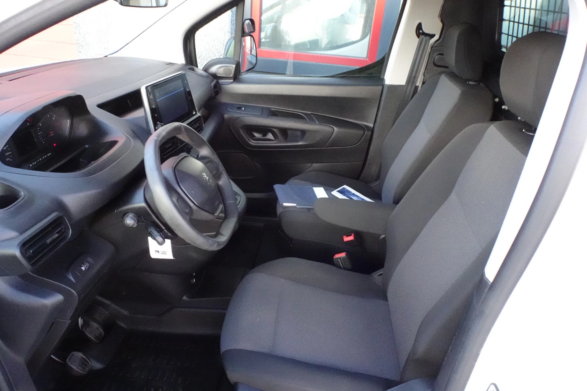 Hoofdafbeelding Peugeot Partner