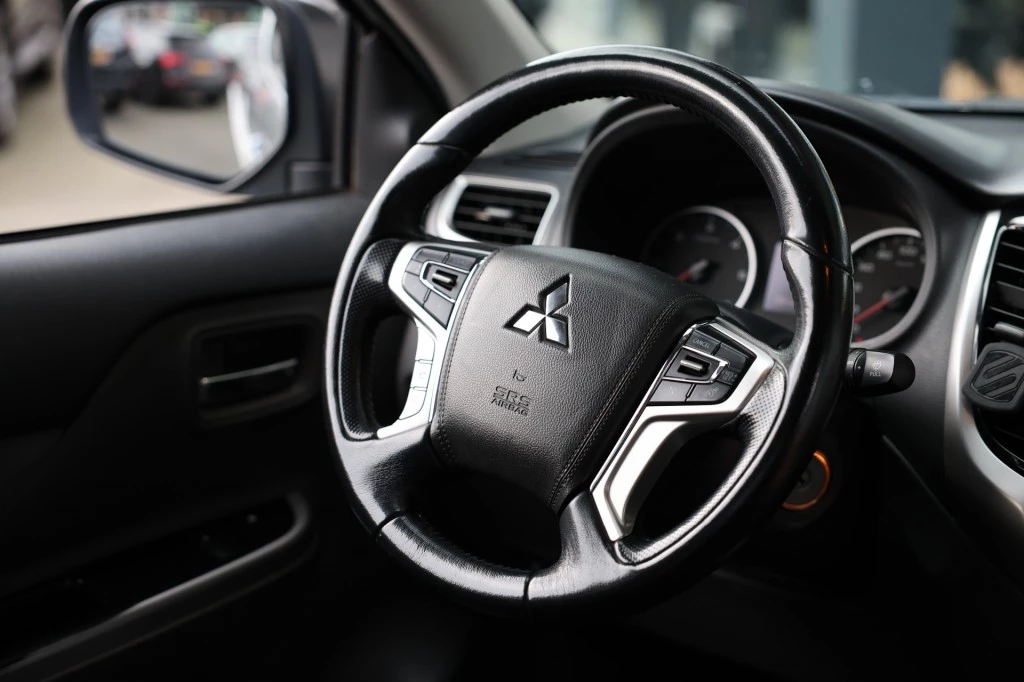 Hoofdafbeelding Mitsubishi L200