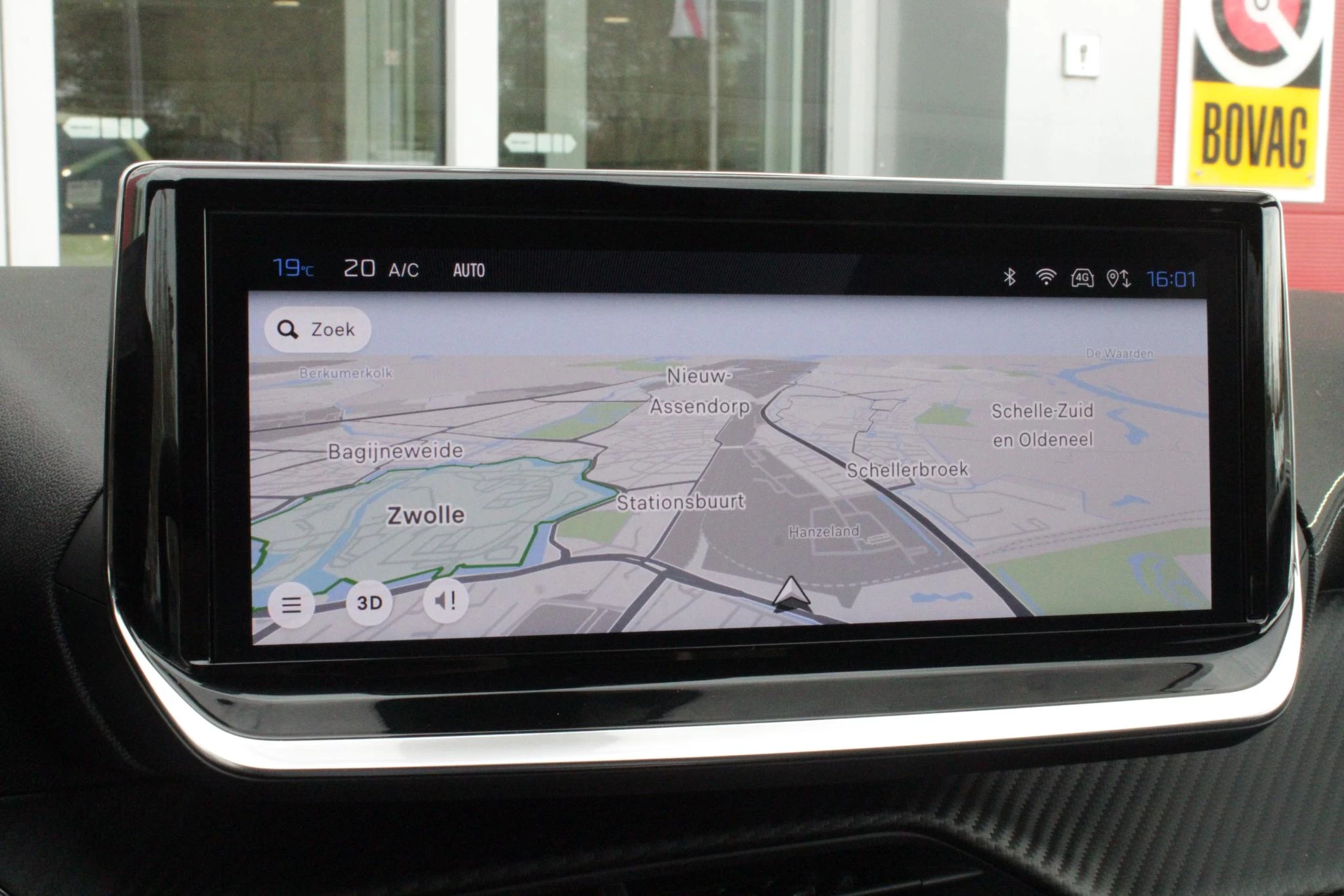 Hoofdafbeelding Peugeot e-208