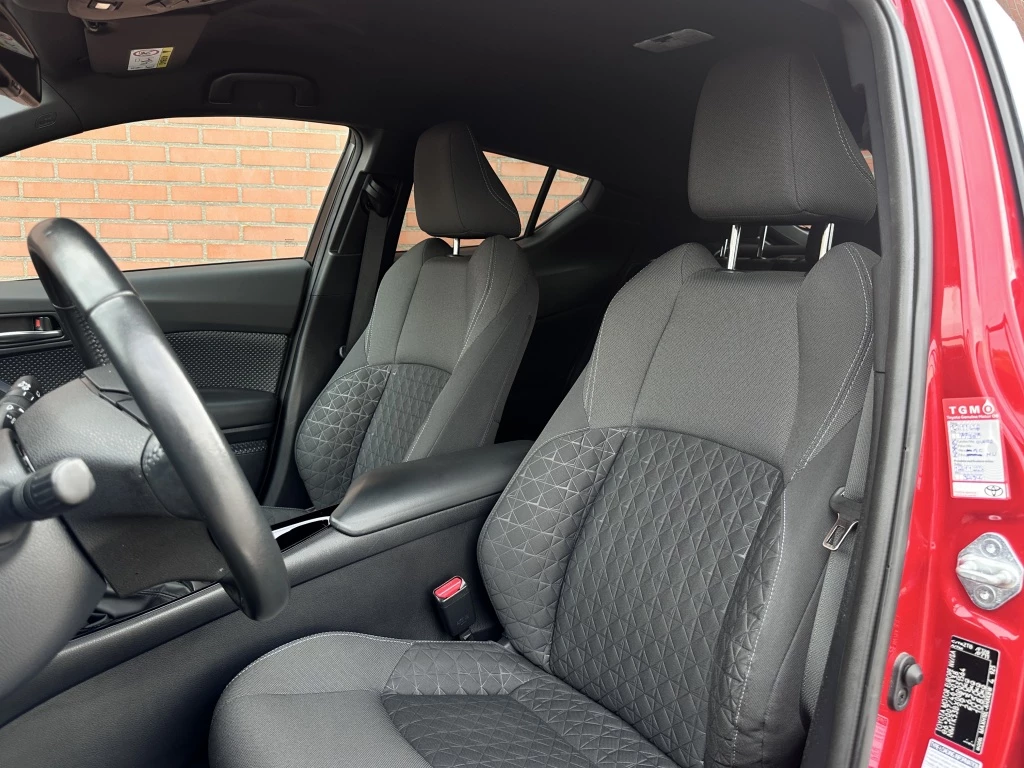 Hoofdafbeelding Toyota C-HR