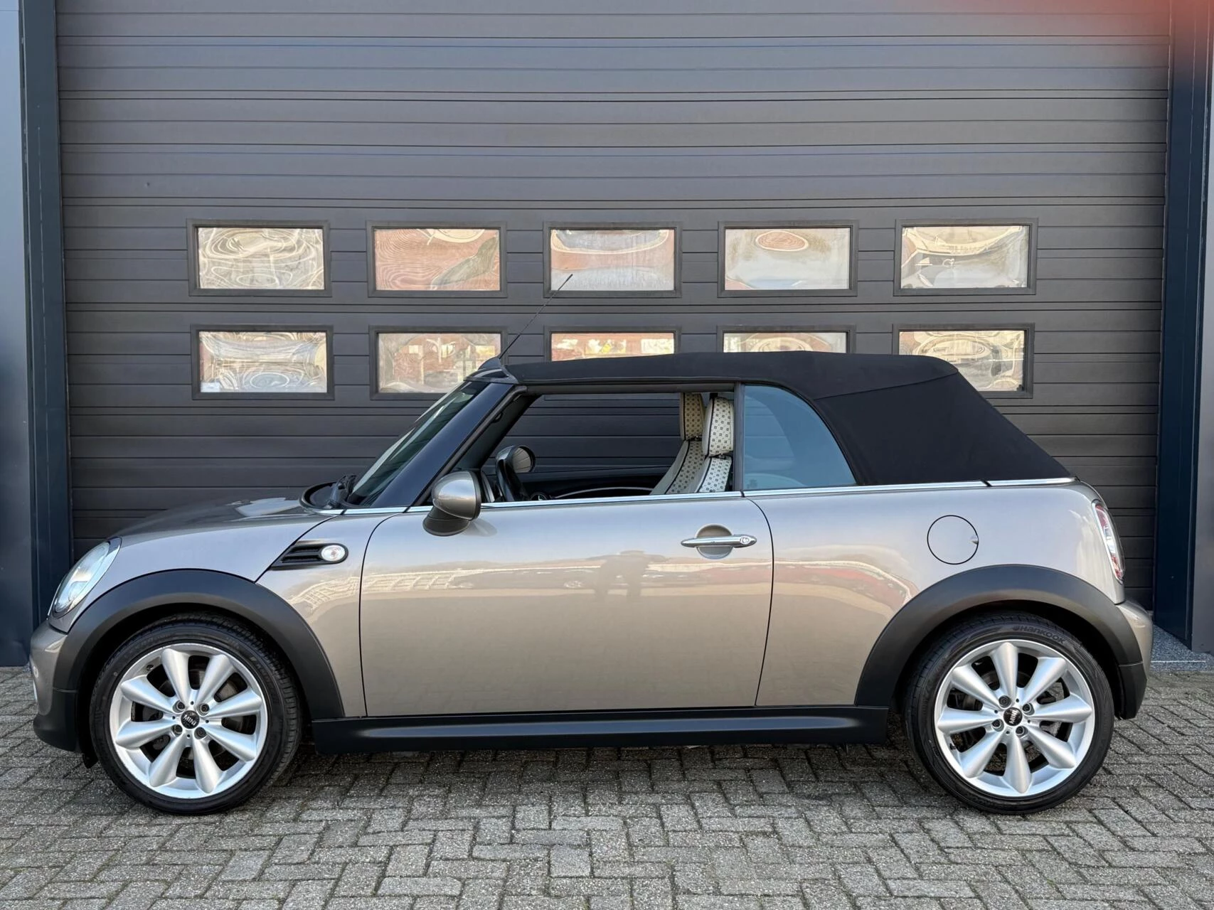 Hoofdafbeelding MINI Cooper Cabrio