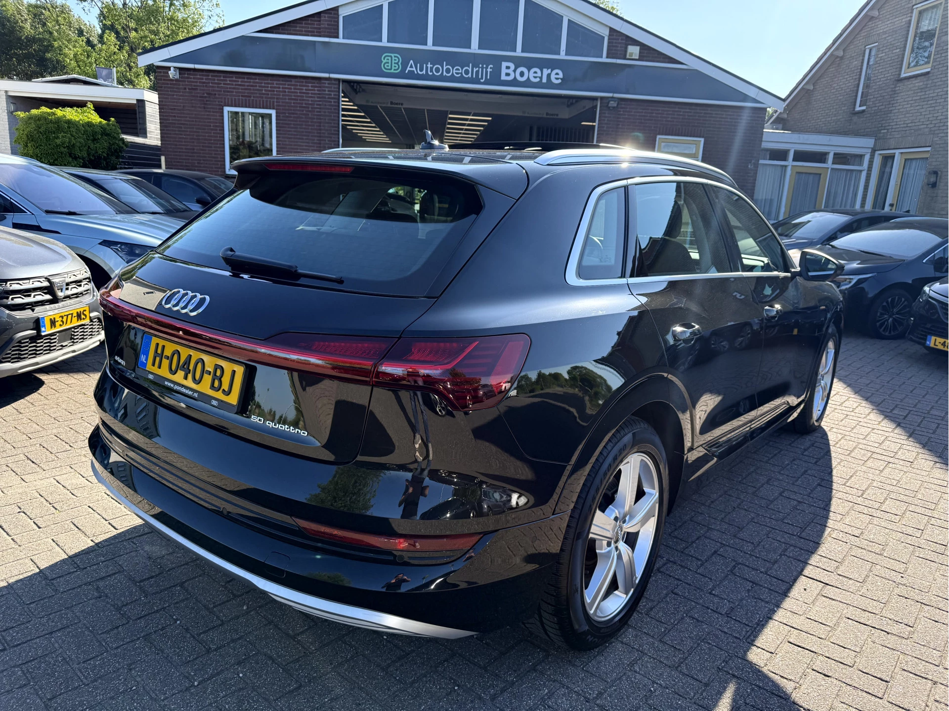 Hoofdafbeelding Audi e-tron