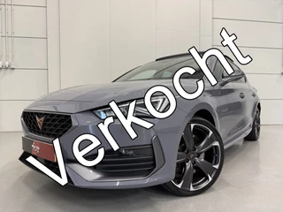 CUPRA Leon 1.4 e-Hybrid VZ Copper Edition 25.893KM/PANO/SFEER/LED/ACC/ADAPTIVE-ONDERSTEL/CARPLAY/KEYLESS/KUIPSTOELEN/19"/PRIVACY/GRAPHENGRAU/ABSOLUTE NIEUWSTAAT