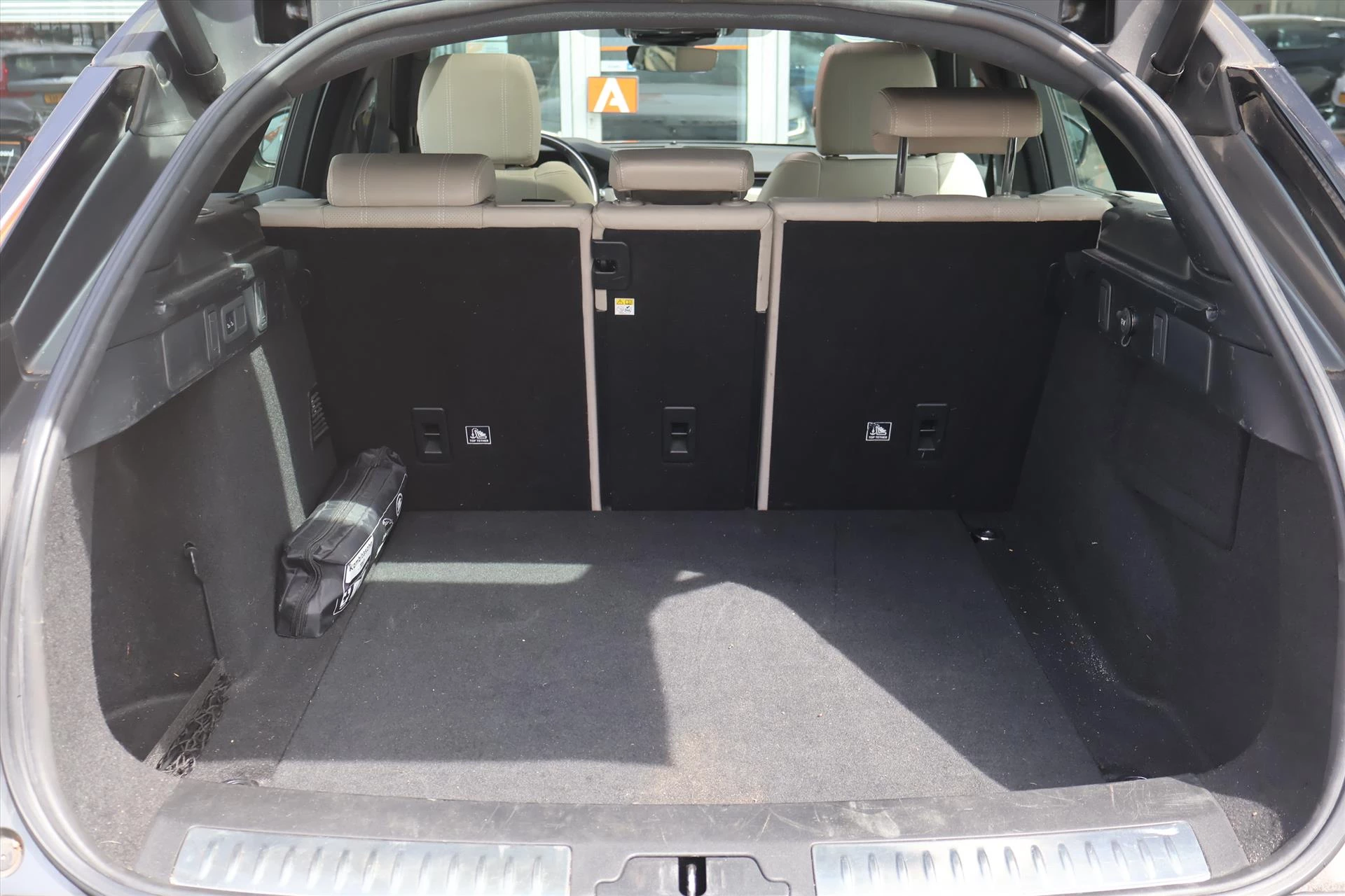 Hoofdafbeelding Land Rover Range Rover Velar