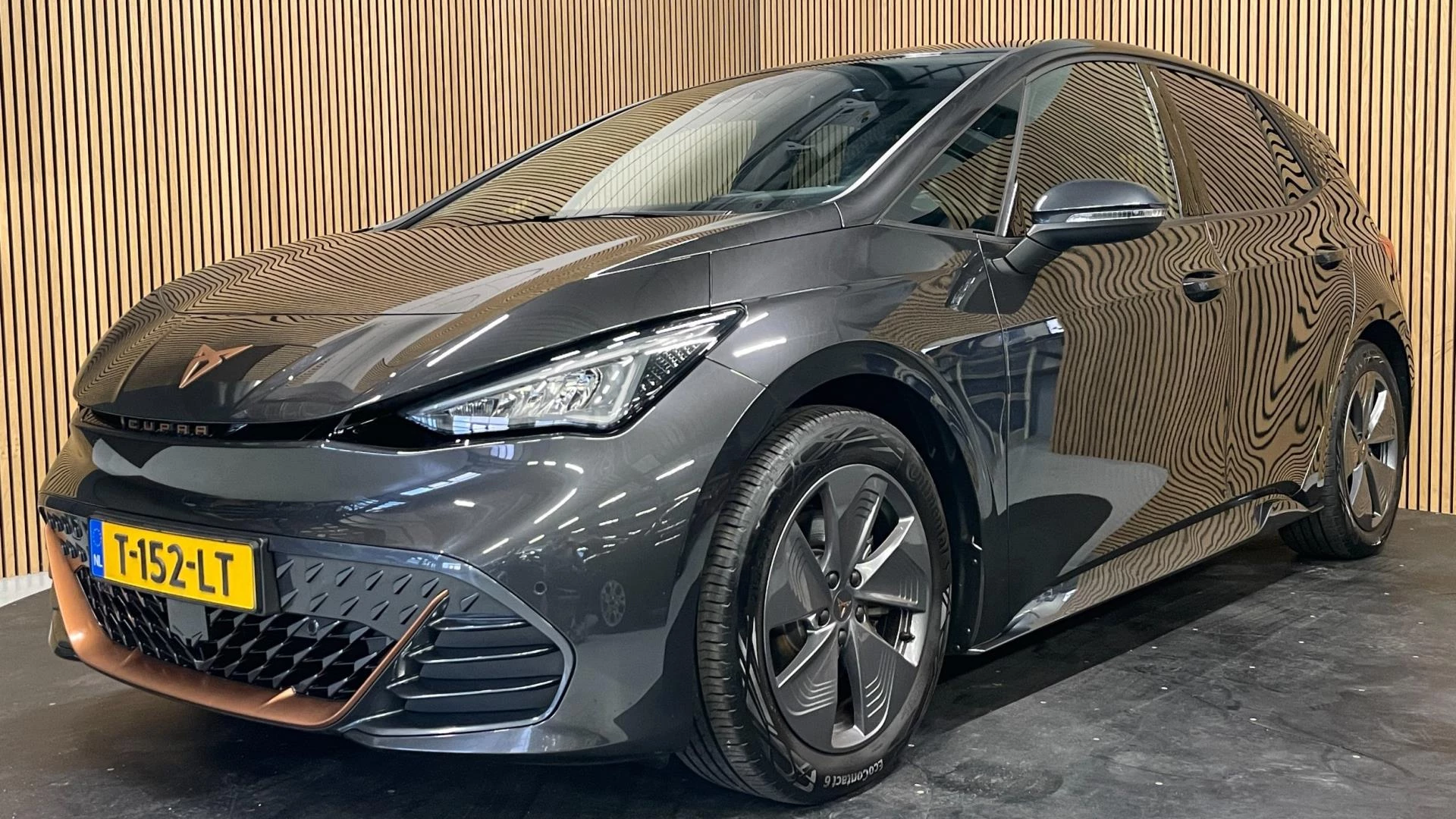 Hoofdafbeelding CUPRA Born