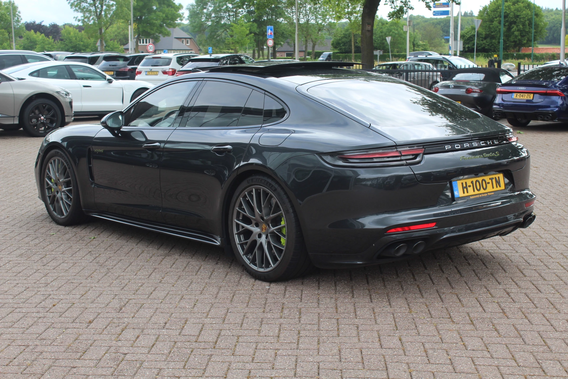 Hoofdafbeelding Porsche Panamera