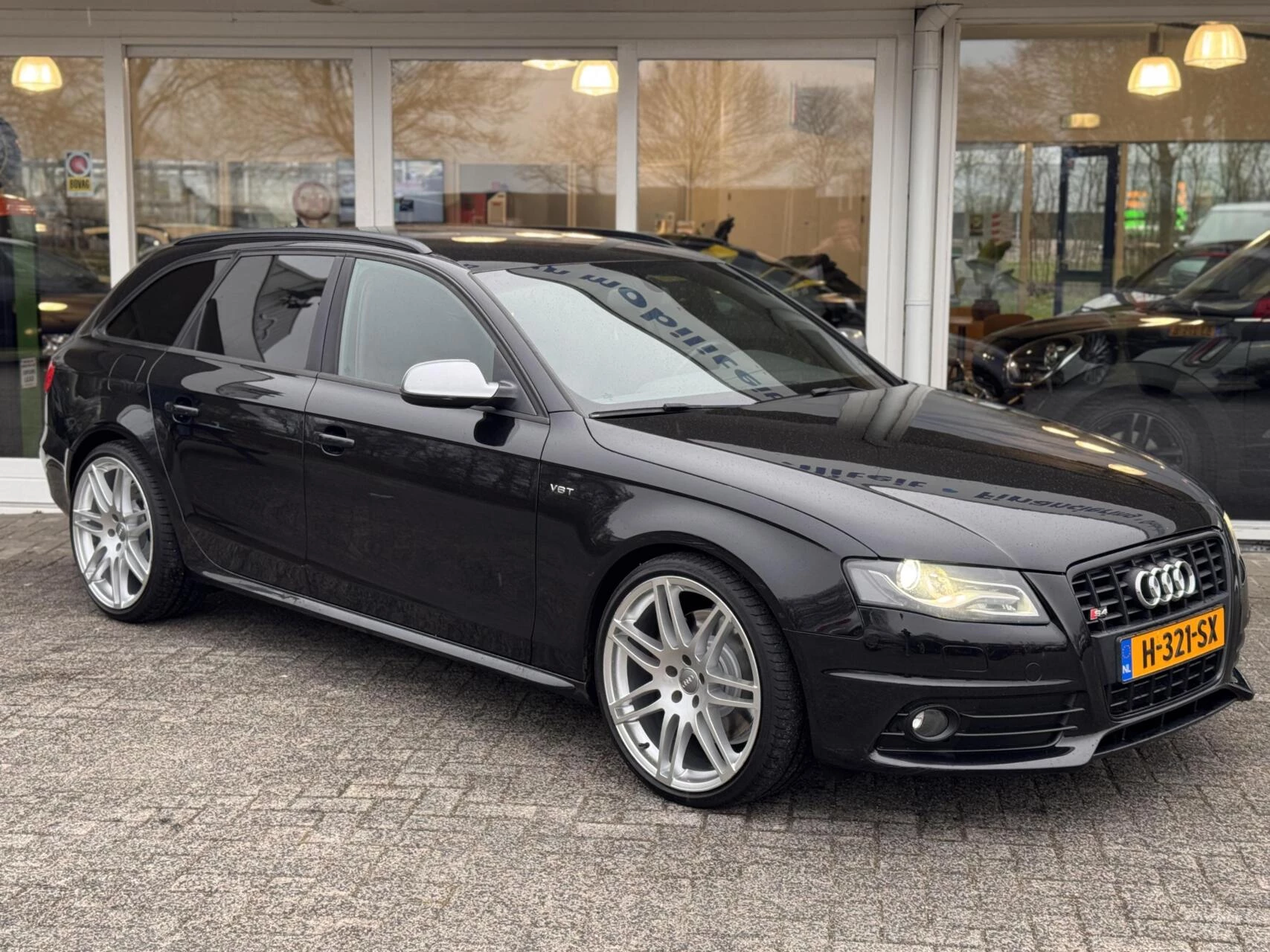 Hoofdafbeelding Audi S4