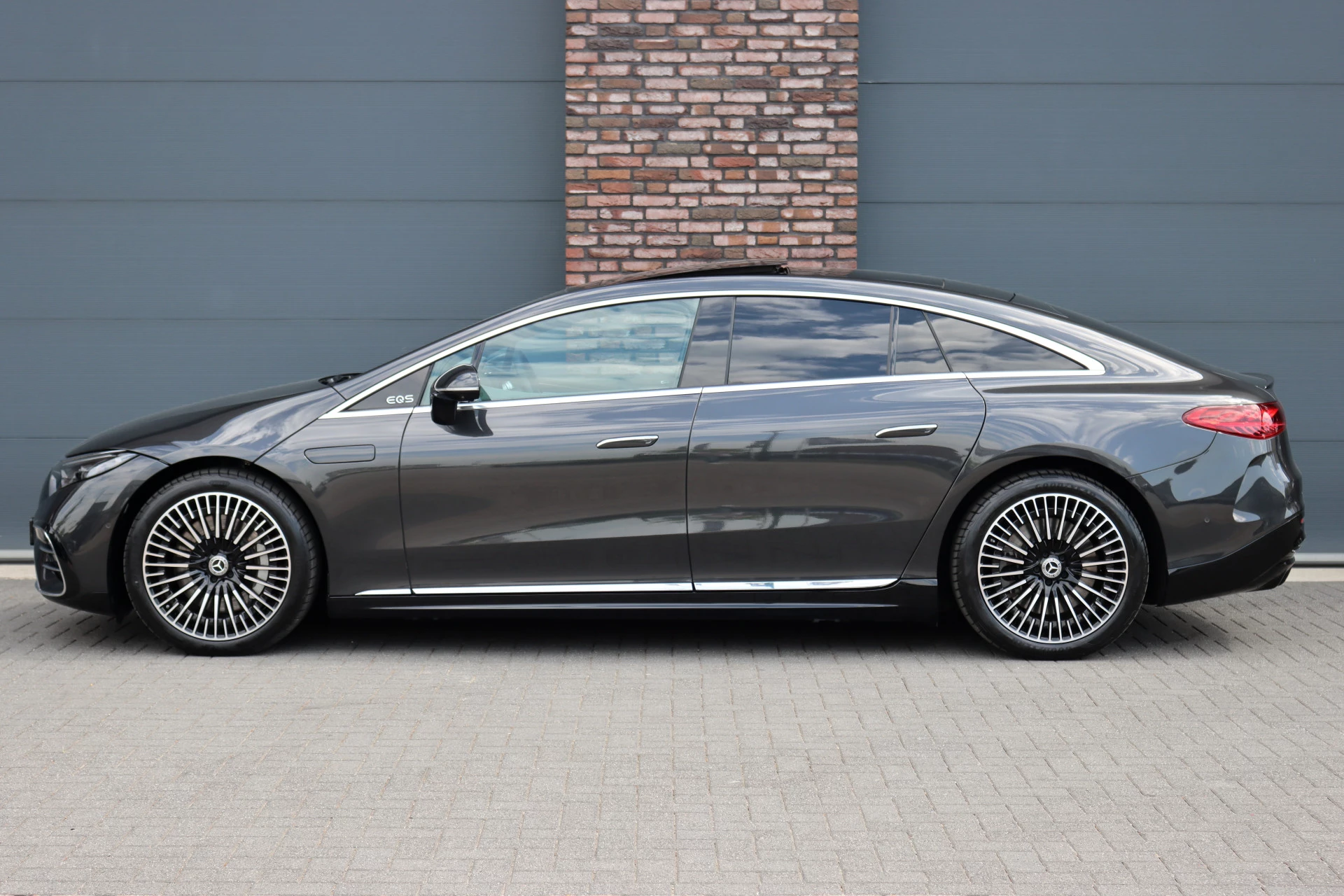 Hoofdafbeelding Mercedes-Benz EQS