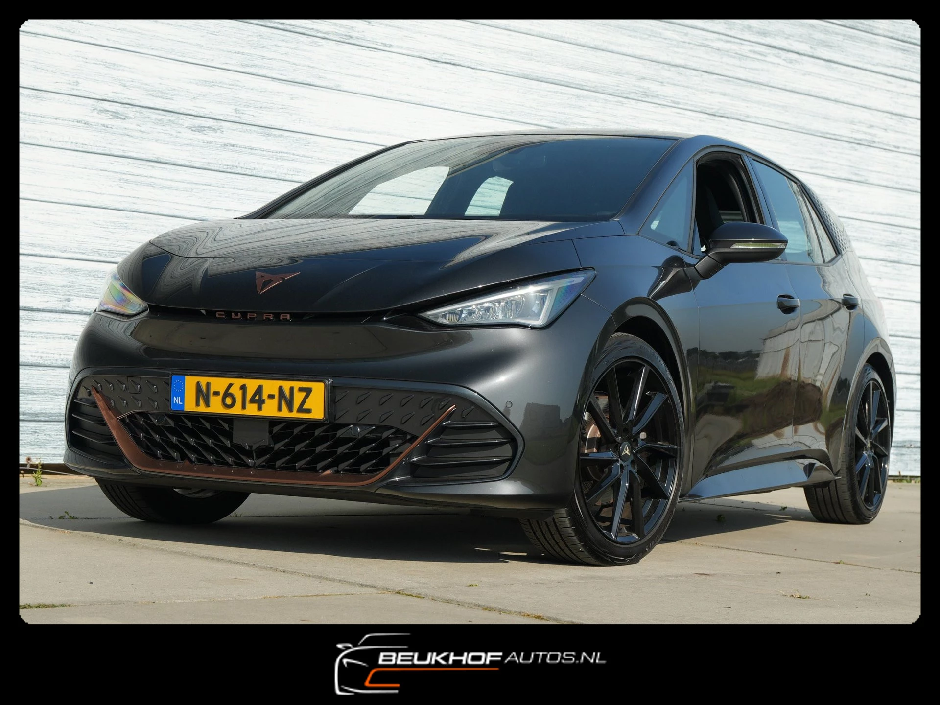 Hoofdafbeelding CUPRA Born