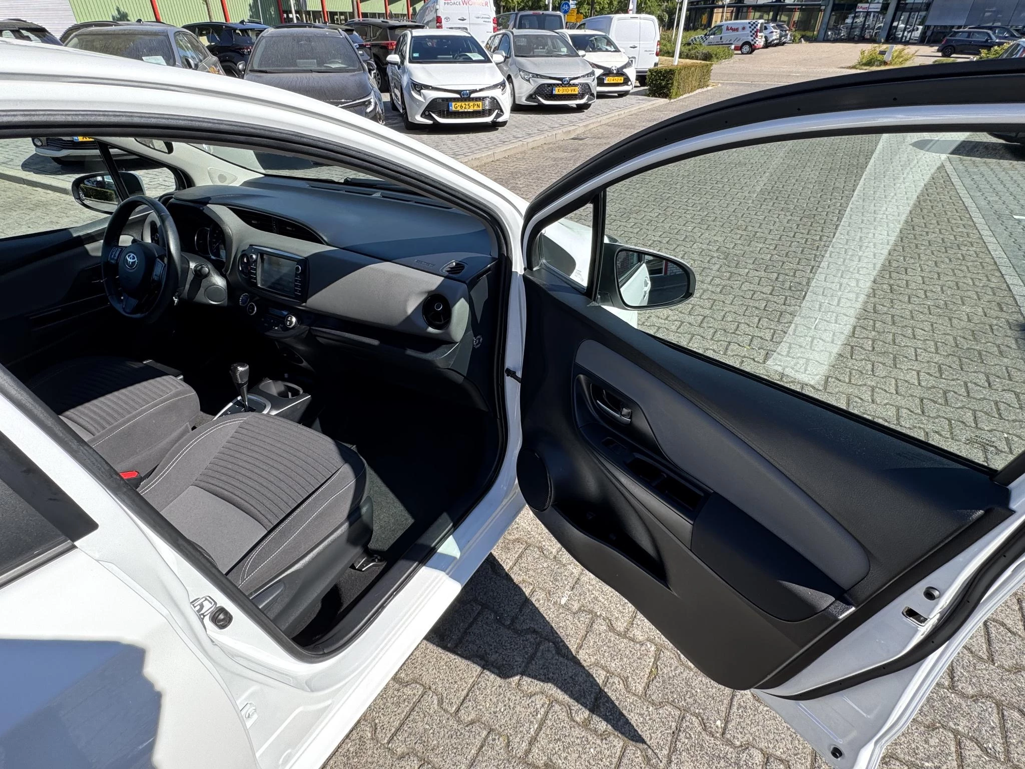 Hoofdafbeelding Toyota Yaris