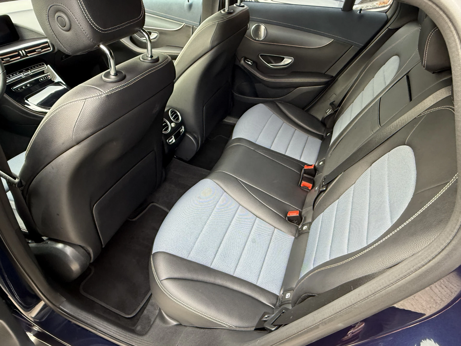 Hoofdafbeelding Mercedes-Benz EQC