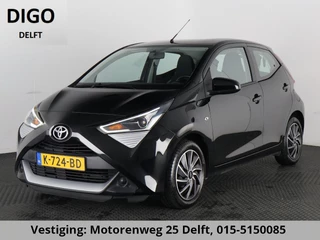 Toyota Aygo 1.0 VVT-i X-PLAY CARPLAY NAVI GARANTIE 2031 1e EIG BIJNA 2021. 100% ONDERHOUDEN .CAMERA.BLACK EDITION
