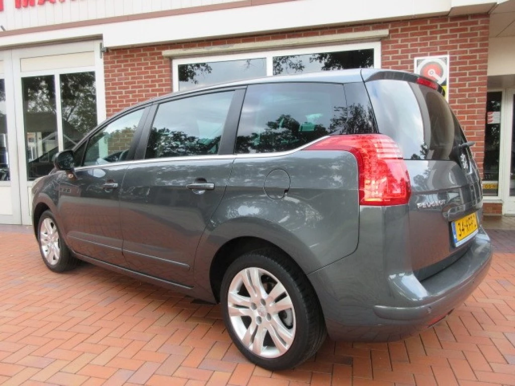 Hoofdafbeelding Peugeot 5008