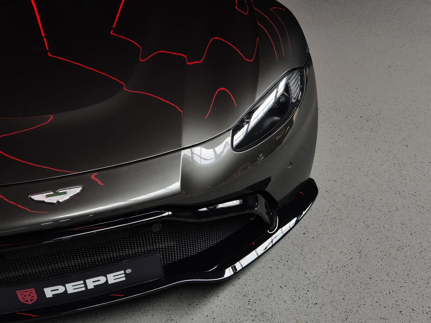 Hoofdafbeelding Aston Martin V8 Vantage