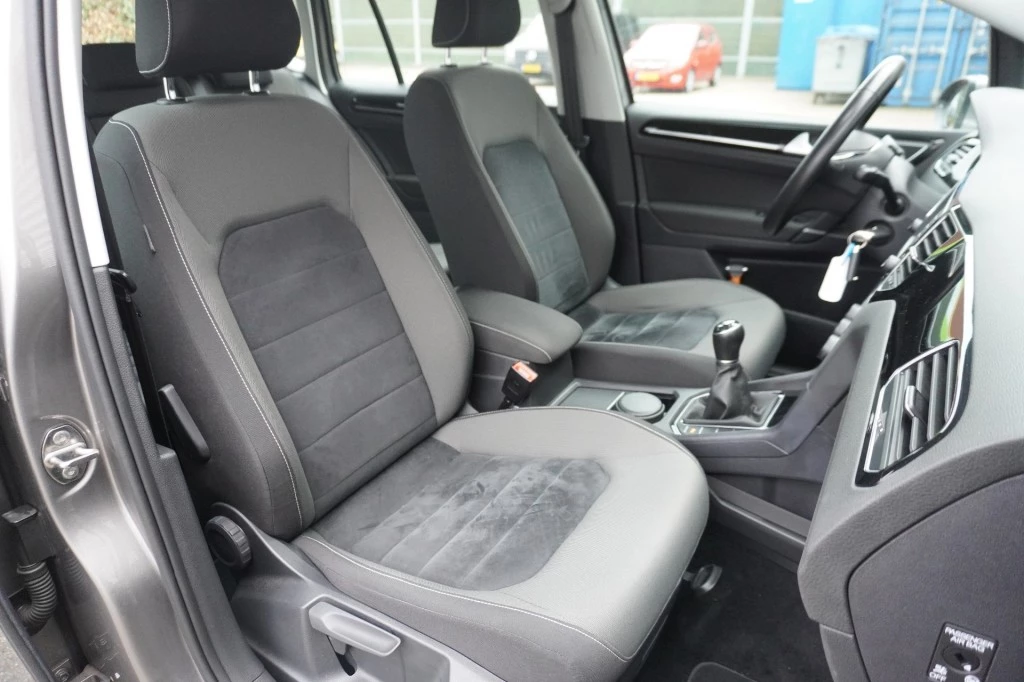 Hoofdafbeelding Volkswagen Golf Sportsvan