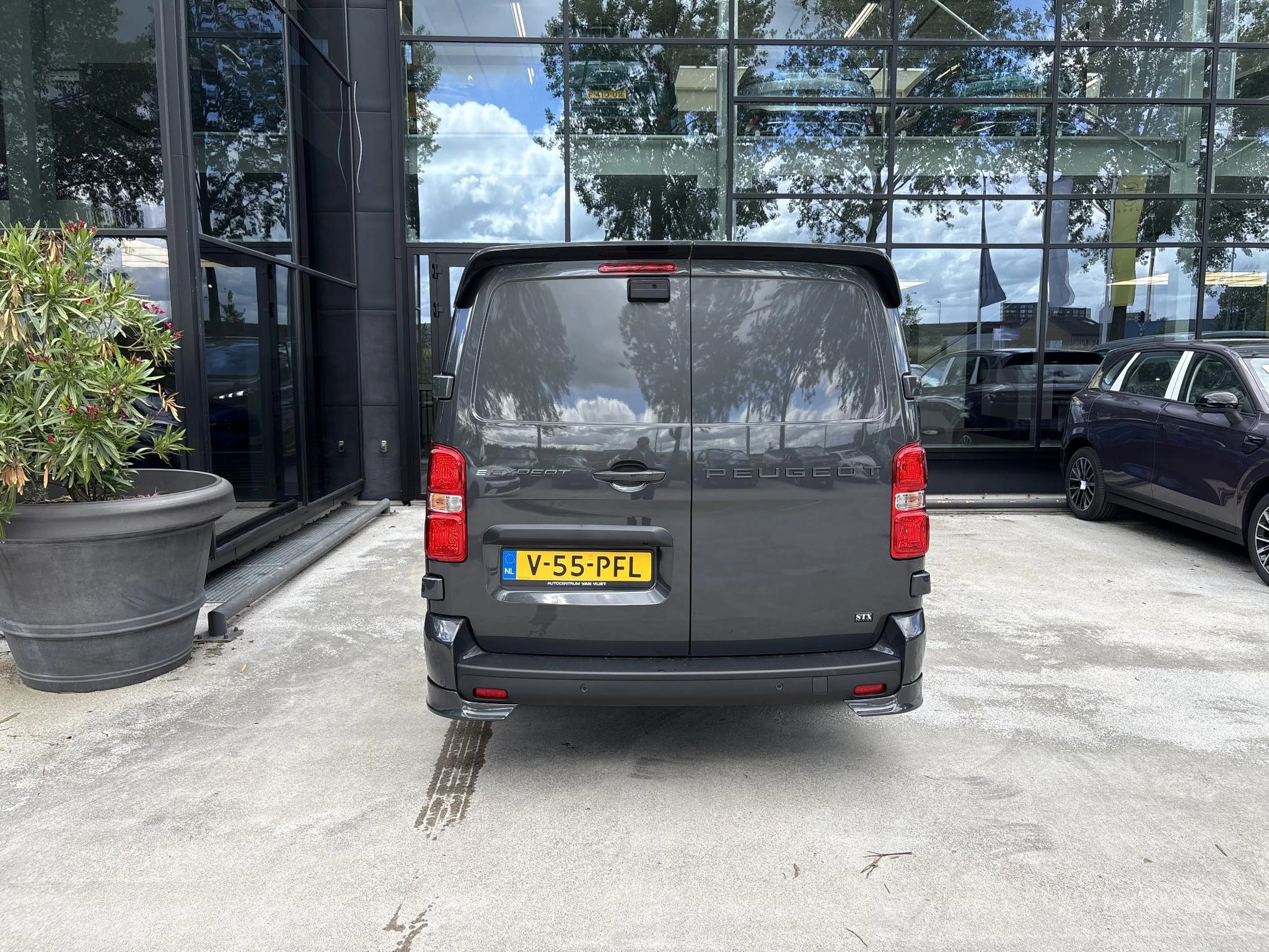 Hoofdafbeelding Peugeot e-Expert
