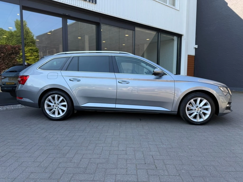 Hoofdafbeelding Škoda Superb