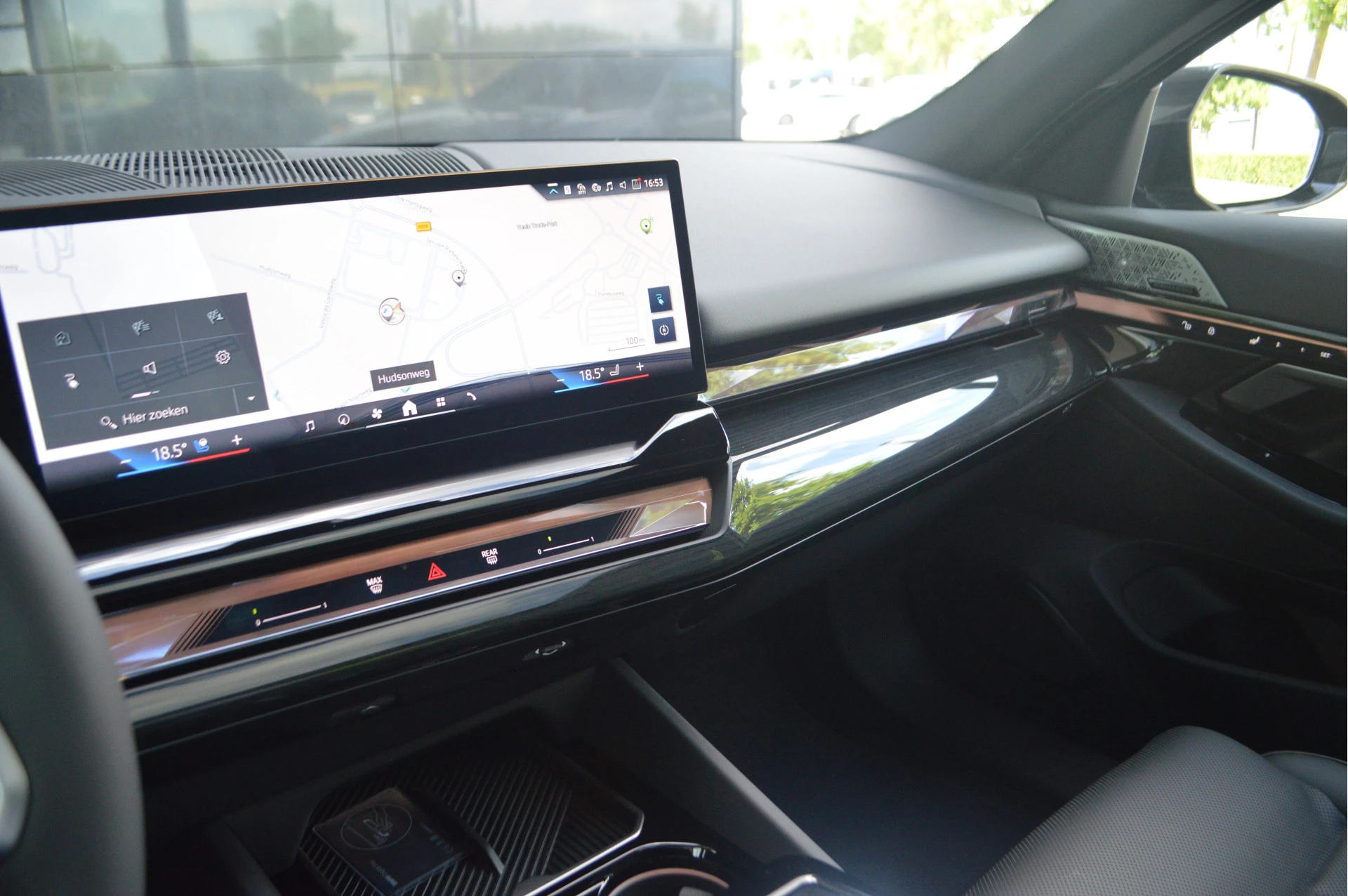 Hoofdafbeelding BMW i5