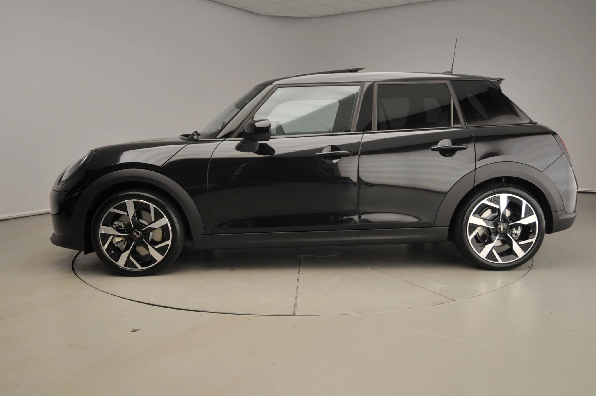 Hoofdafbeelding MINI 5-deurs