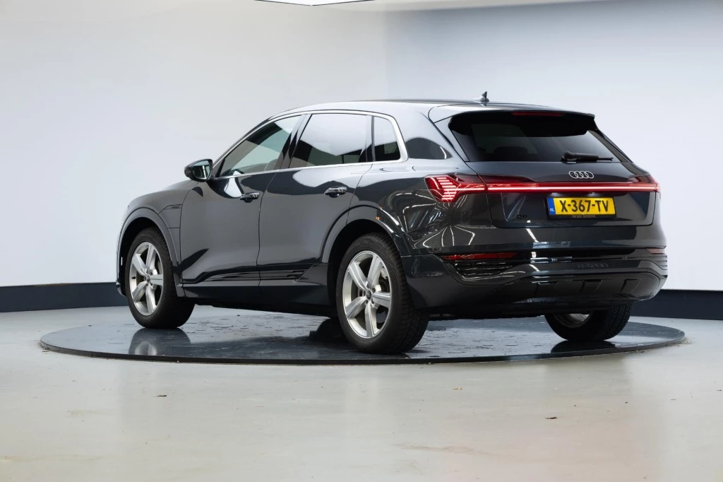 Hoofdafbeelding Audi Q8 e-tron