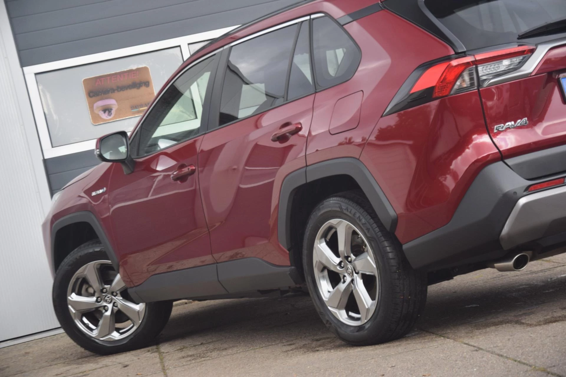 Hoofdafbeelding Toyota RAV4