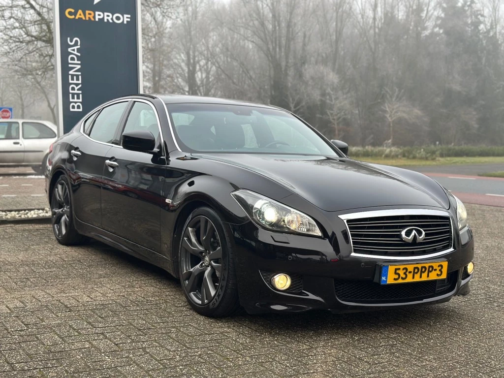 Hoofdafbeelding Infiniti M