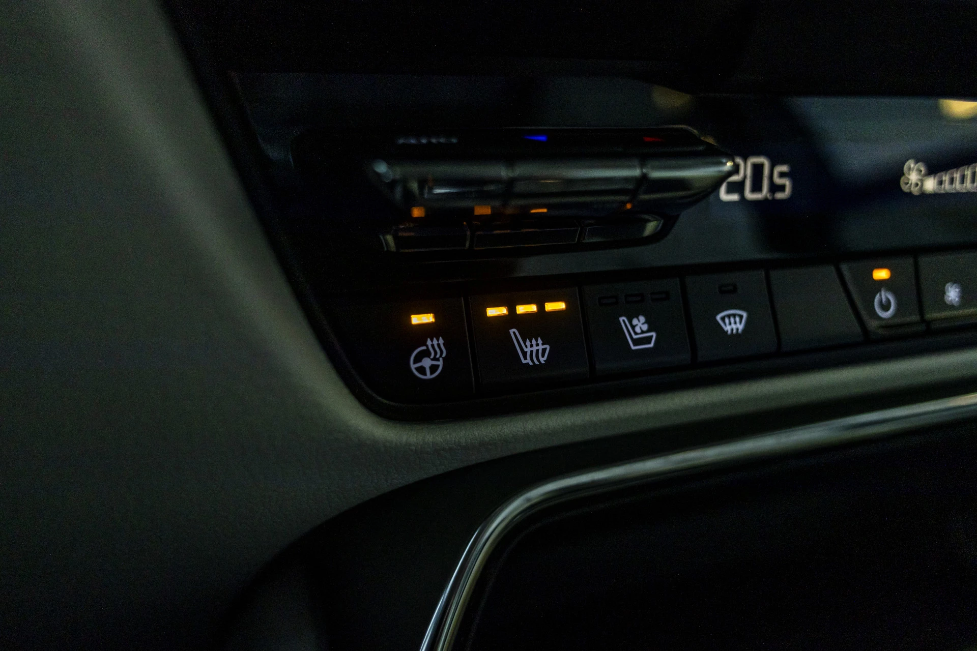 Hoofdafbeelding Mazda CX-60