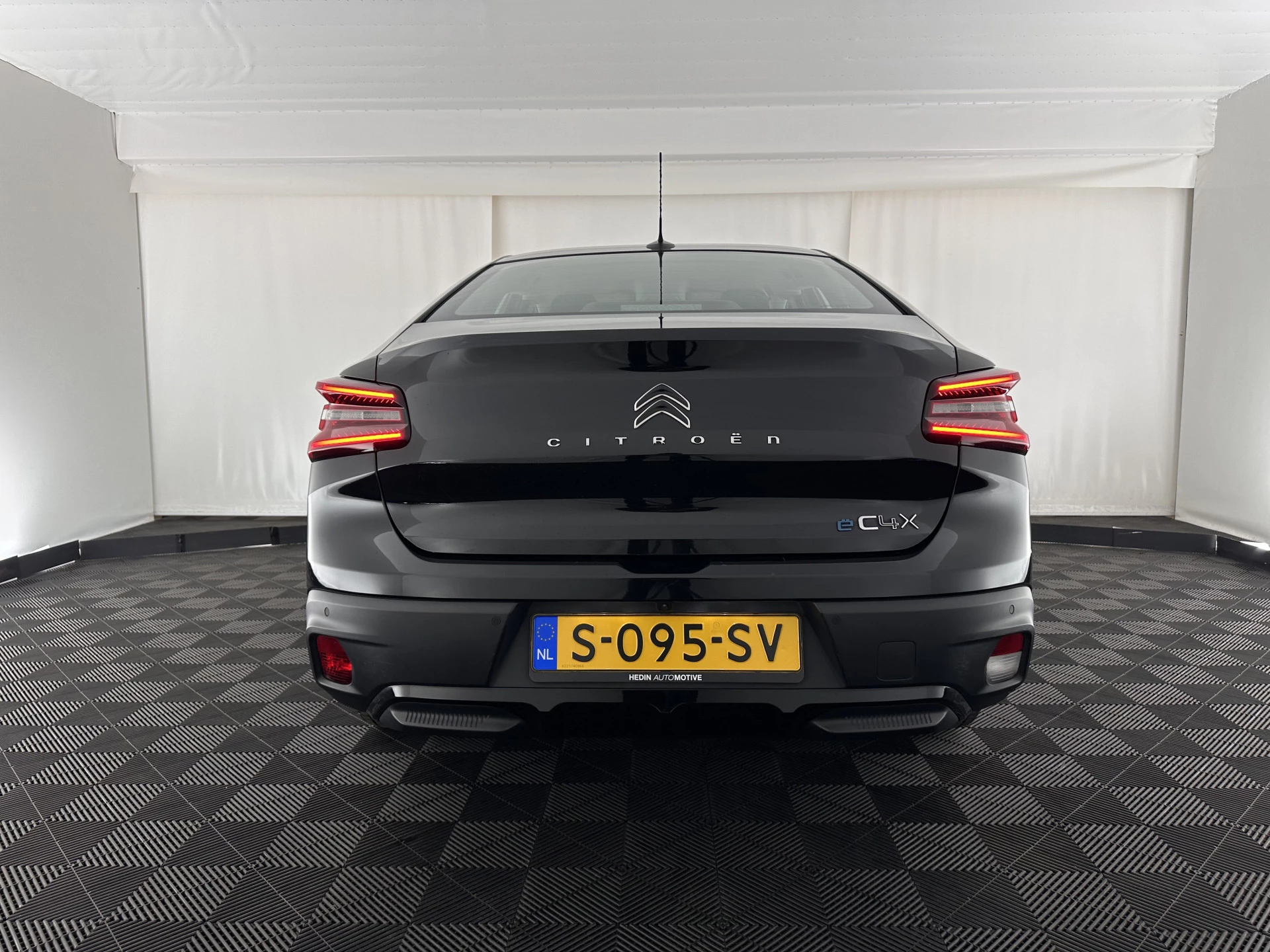 Hoofdafbeelding Citroën ë-C4 X