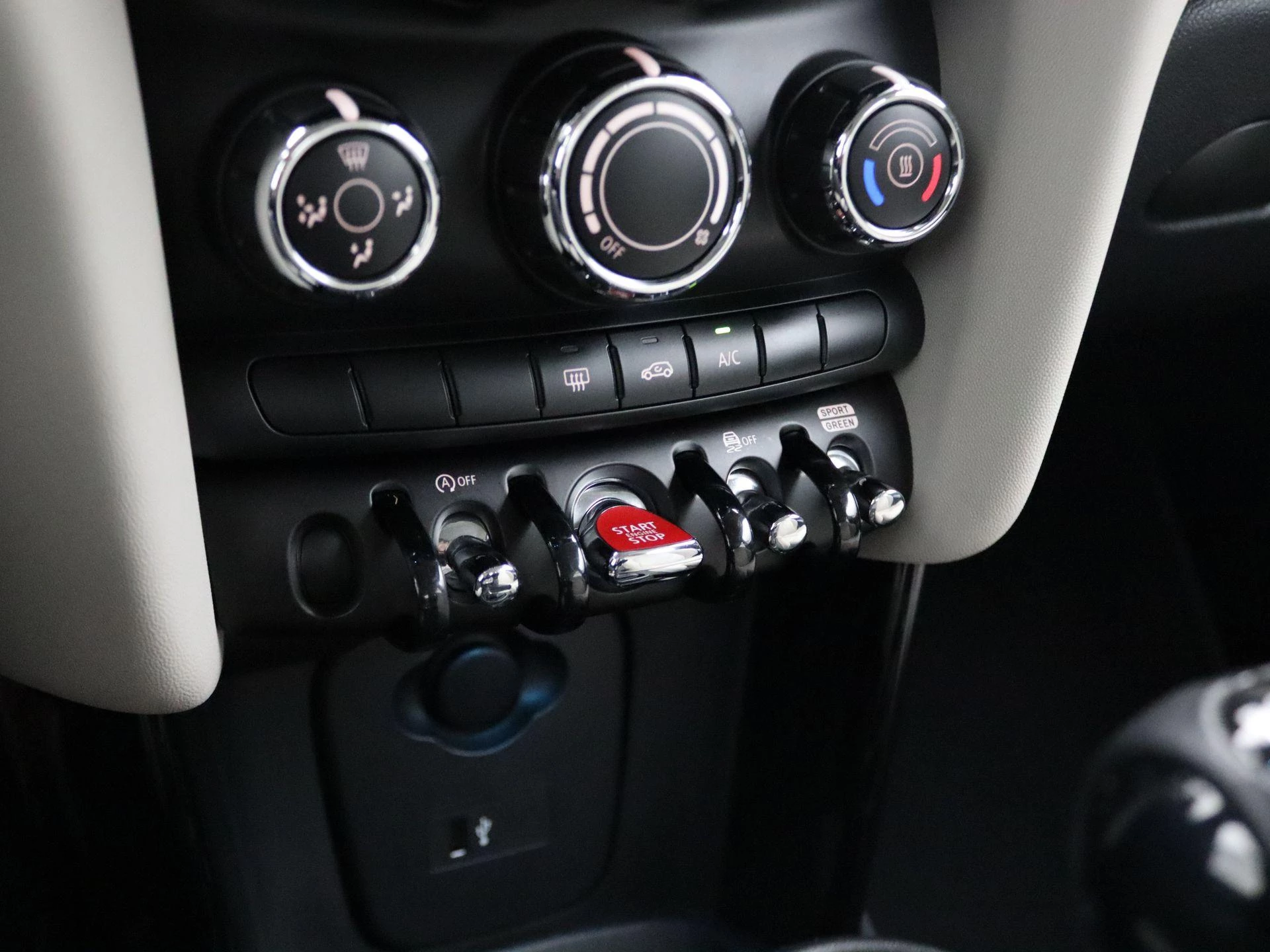 Hoofdafbeelding MINI 3-deurs