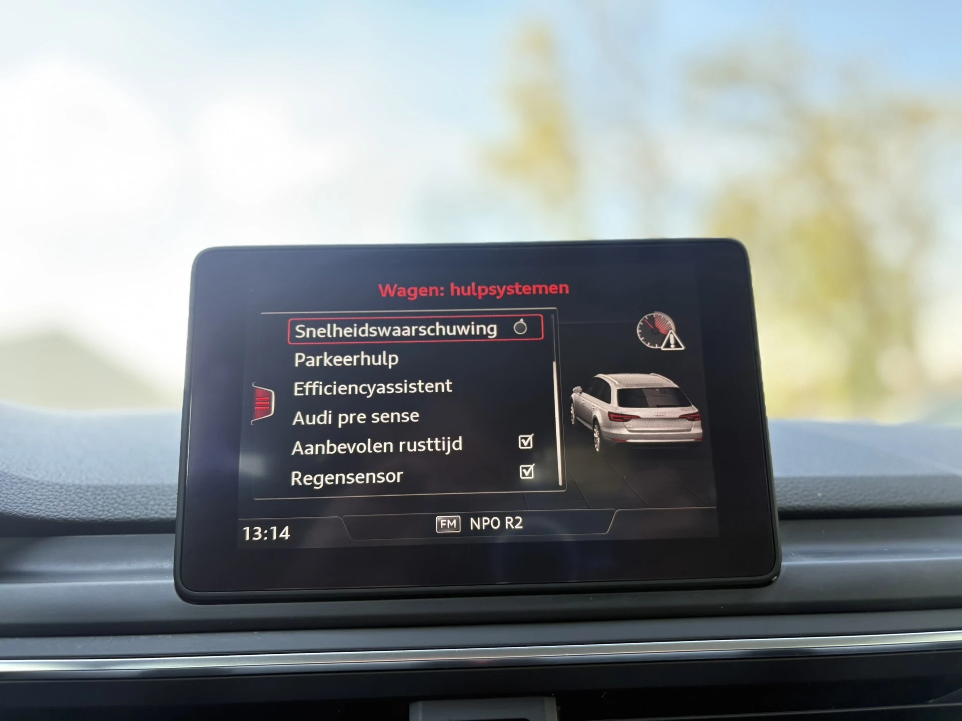 Hoofdafbeelding Audi A4