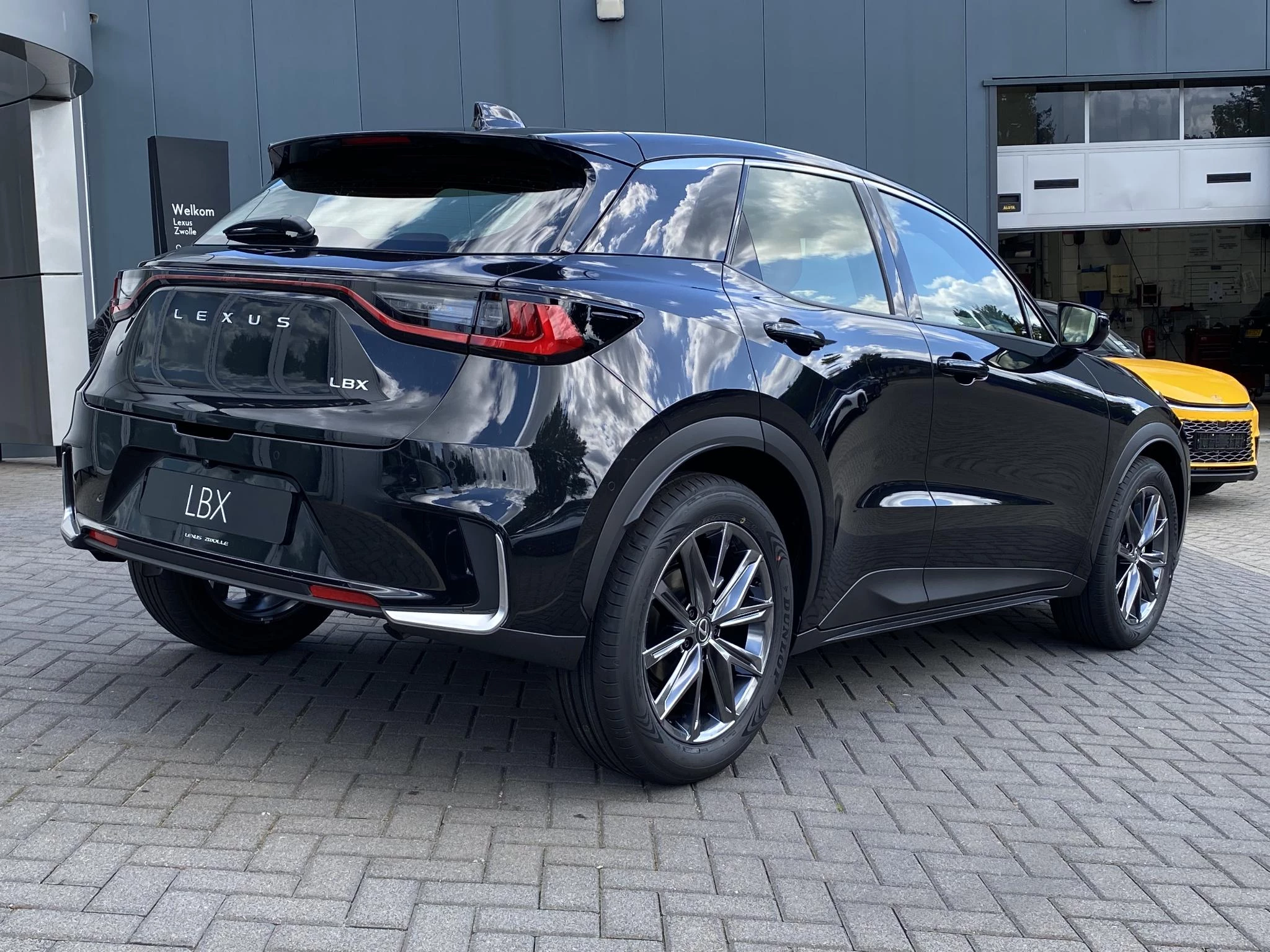 Hoofdafbeelding Lexus LBX