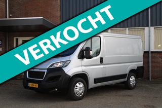 Peugeot Boxer 330 2.0 BlueHDI L1H1 Premium Pack / Camera / Trekhaak / Navi