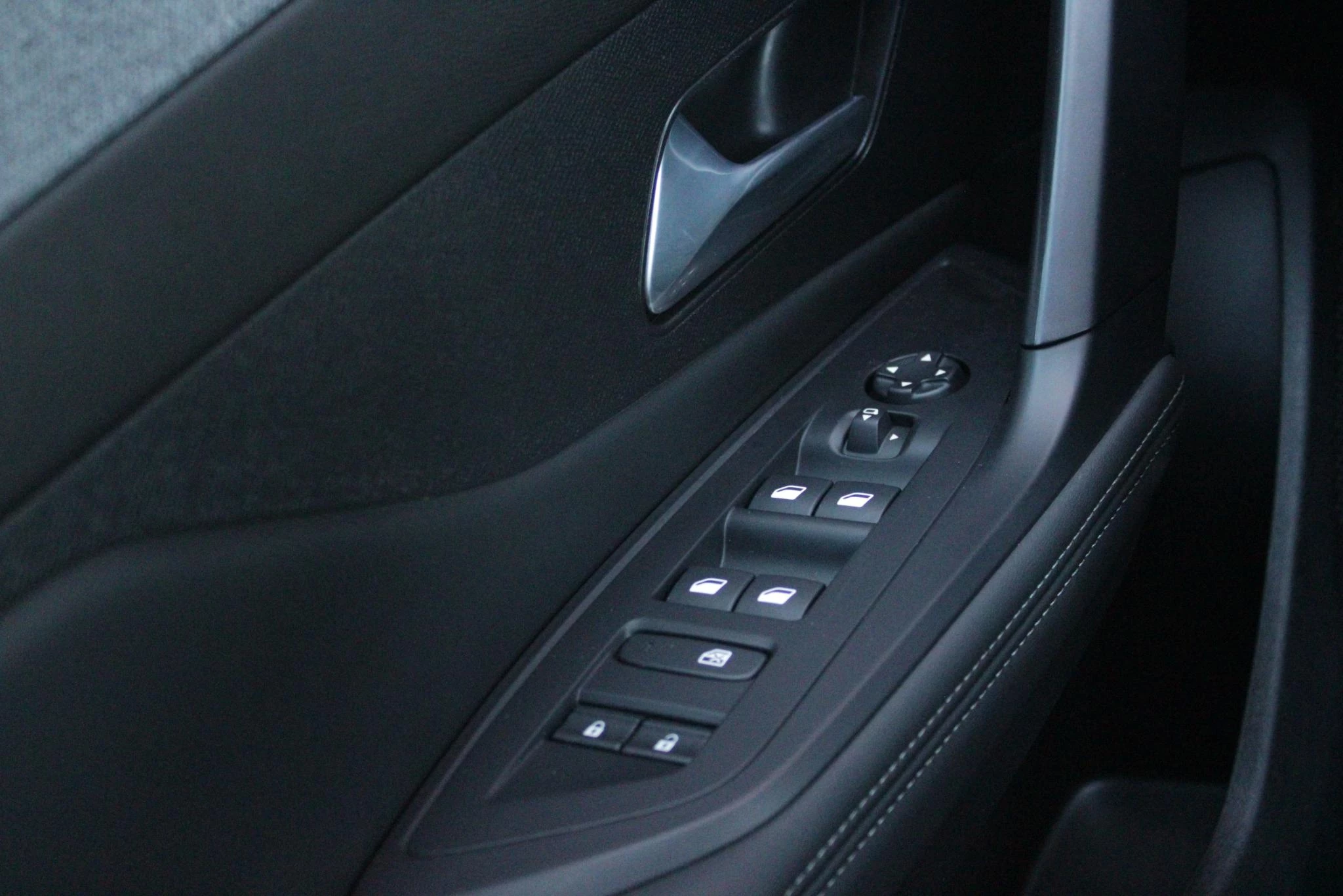 Hoofdafbeelding Peugeot 408