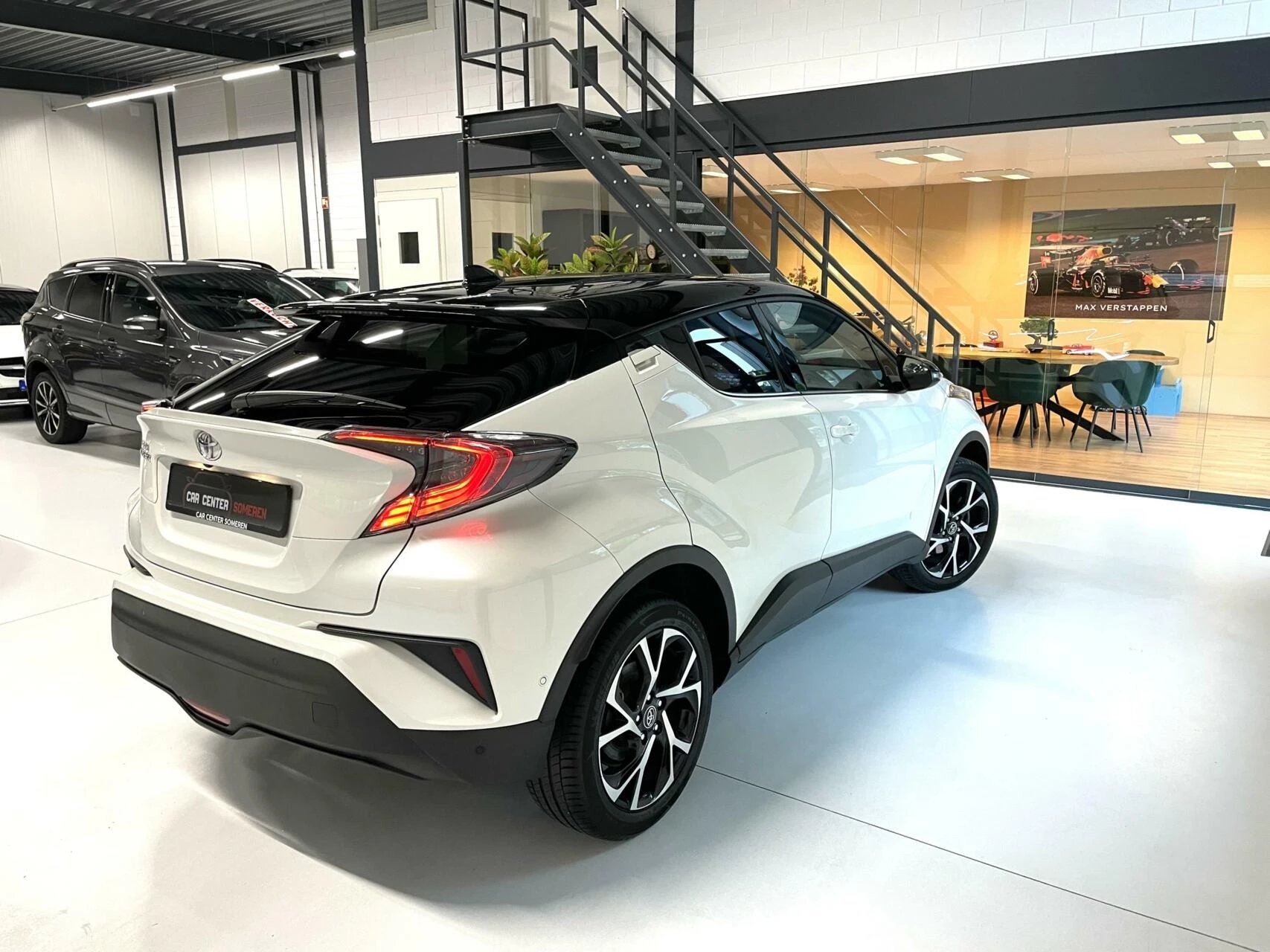 Hoofdafbeelding Toyota C-HR