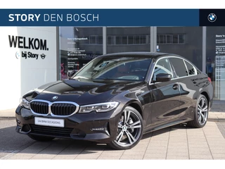 Hoofdafbeelding BMW 3 Serie BMW 3 Serie 330e High Executive Sport Line Automaat / Sportstoelen / Achteruitrijcamera / LED / Comfort Access / Head-Up / Stuurverwarming