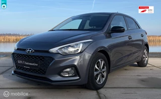 Hoofdafbeelding Hyundai i20 Hyundai i20 1.0 T-GDI Comfort | Carplay | Camera | Automaat
