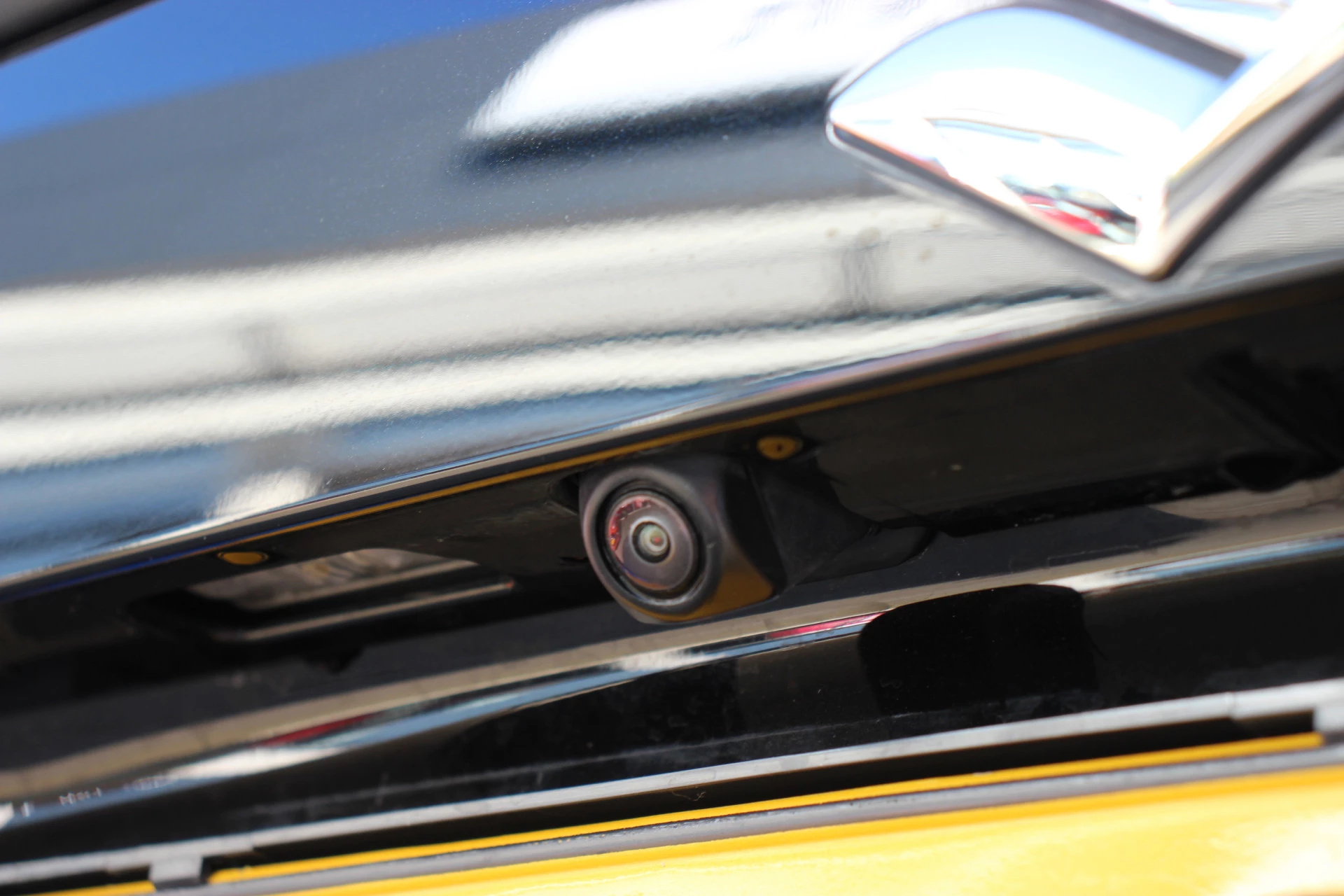 Hoofdafbeelding Suzuki Across