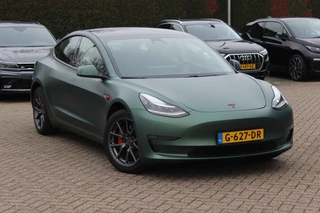 Tesla Model 3 Long Range AWD 75 kWh / NIEUWE BATTERIJ / SoH 88.4% / Trekhaak / Autopilot / Panoramadak / Camera / Leder / 19'' / Leder / Premium Audio /
