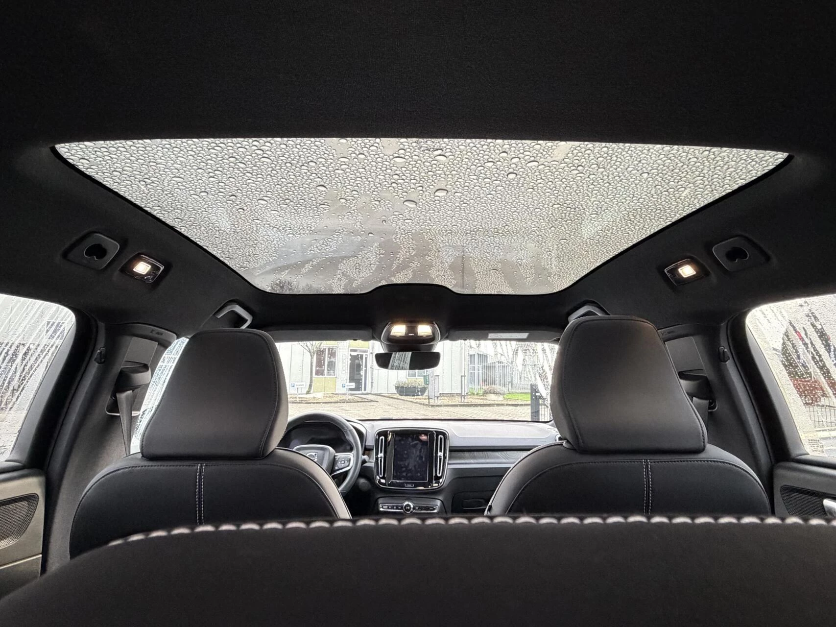 Hoofdafbeelding Volvo C40