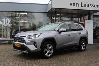 Toyota RAV4 2.5 HYBRID AWD DYNAMIC TREKHAAK 1650KG-TREKGEWICHT KEYLESS ALL-SEASON NAVI CAMERA PARK-SENSOREN PRIVACY-GLASS EL-A.KLEP