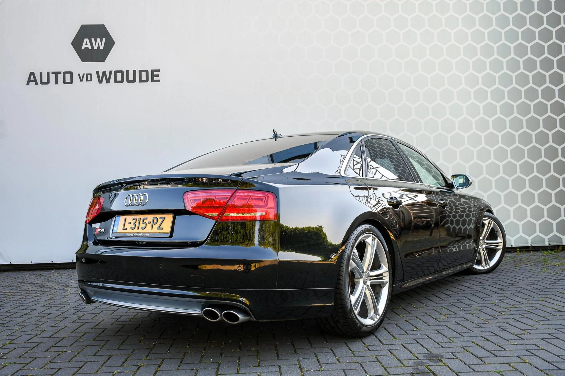 Hoofdafbeelding Audi S8