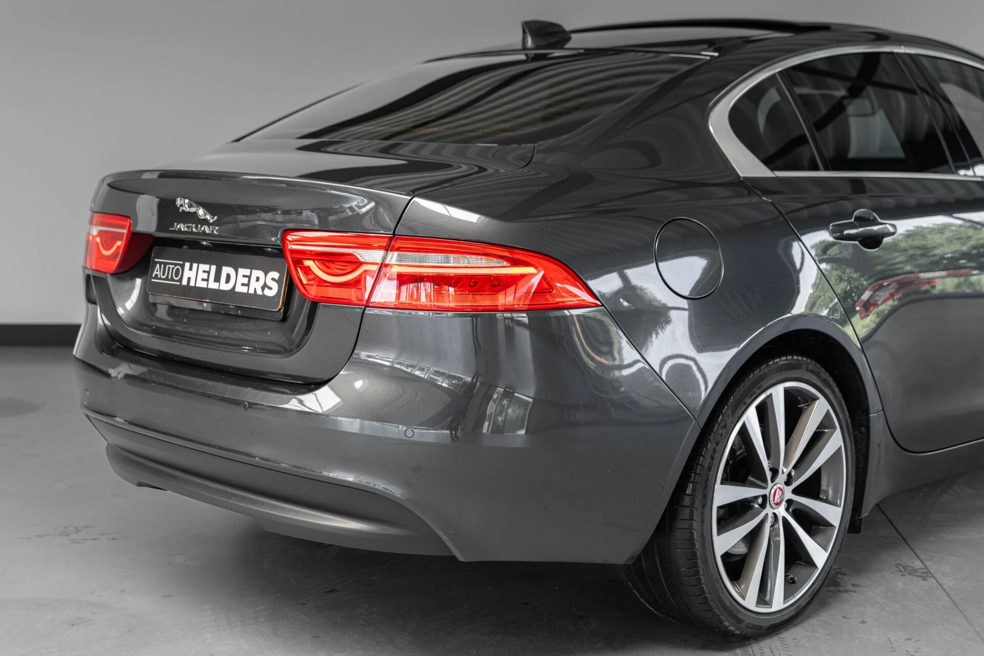 Hoofdafbeelding Jaguar XE