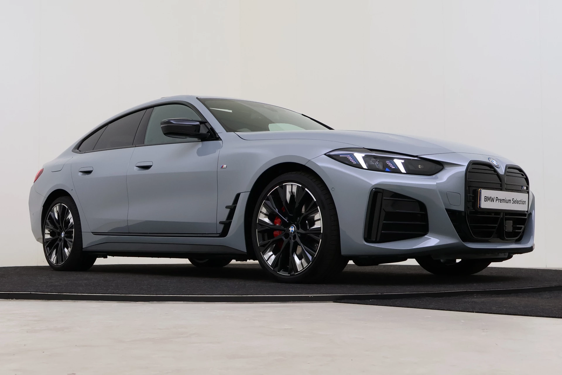 Hoofdafbeelding BMW i4