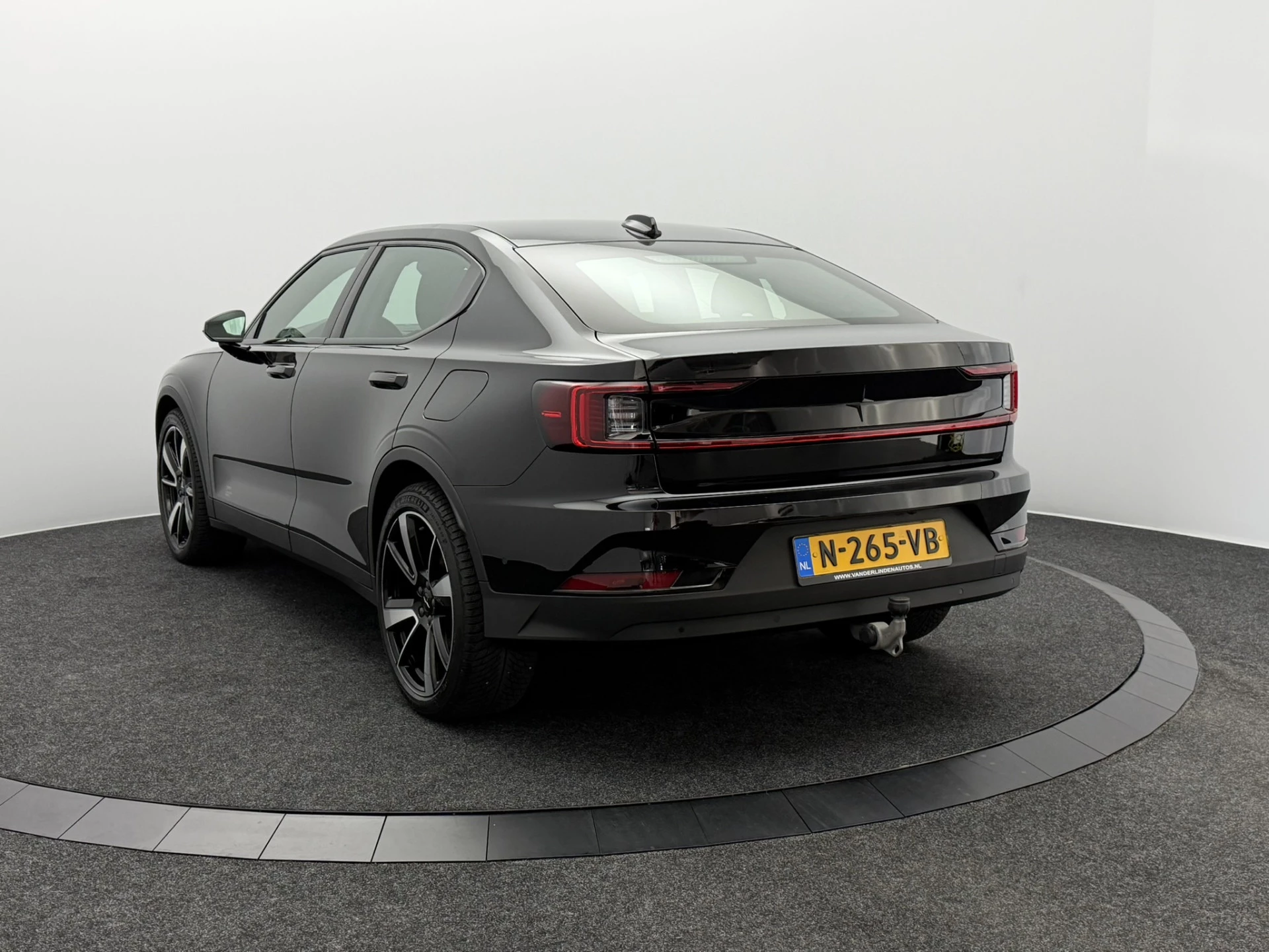 Hoofdafbeelding Polestar 2