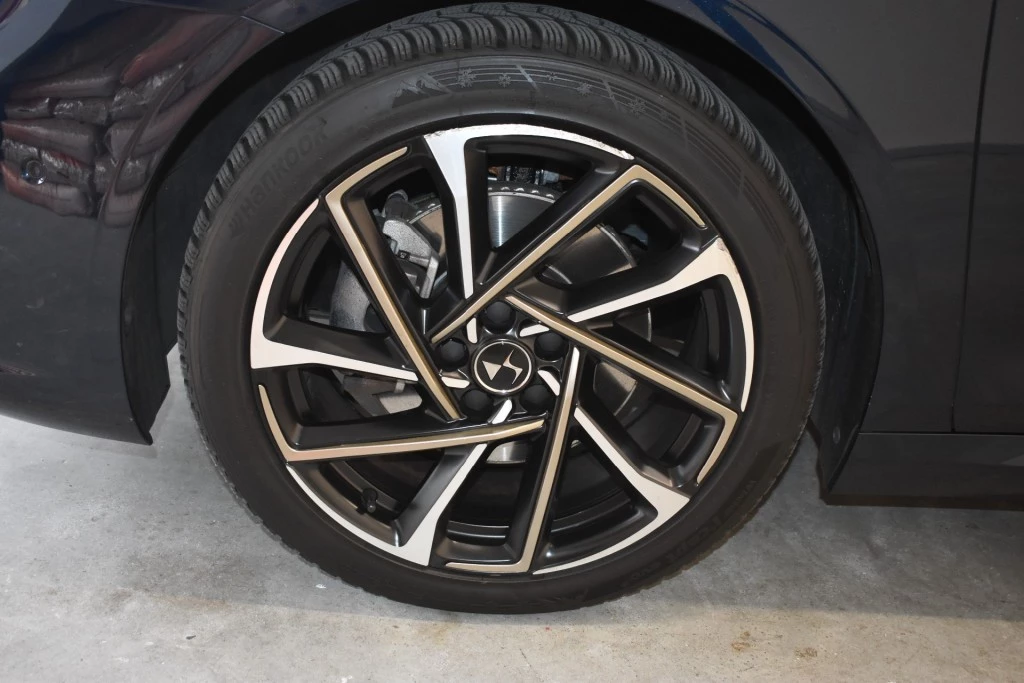 Hoofdafbeelding DS DS 9