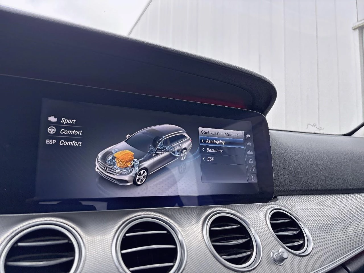 Hoofdafbeelding Mercedes-Benz E-Klasse