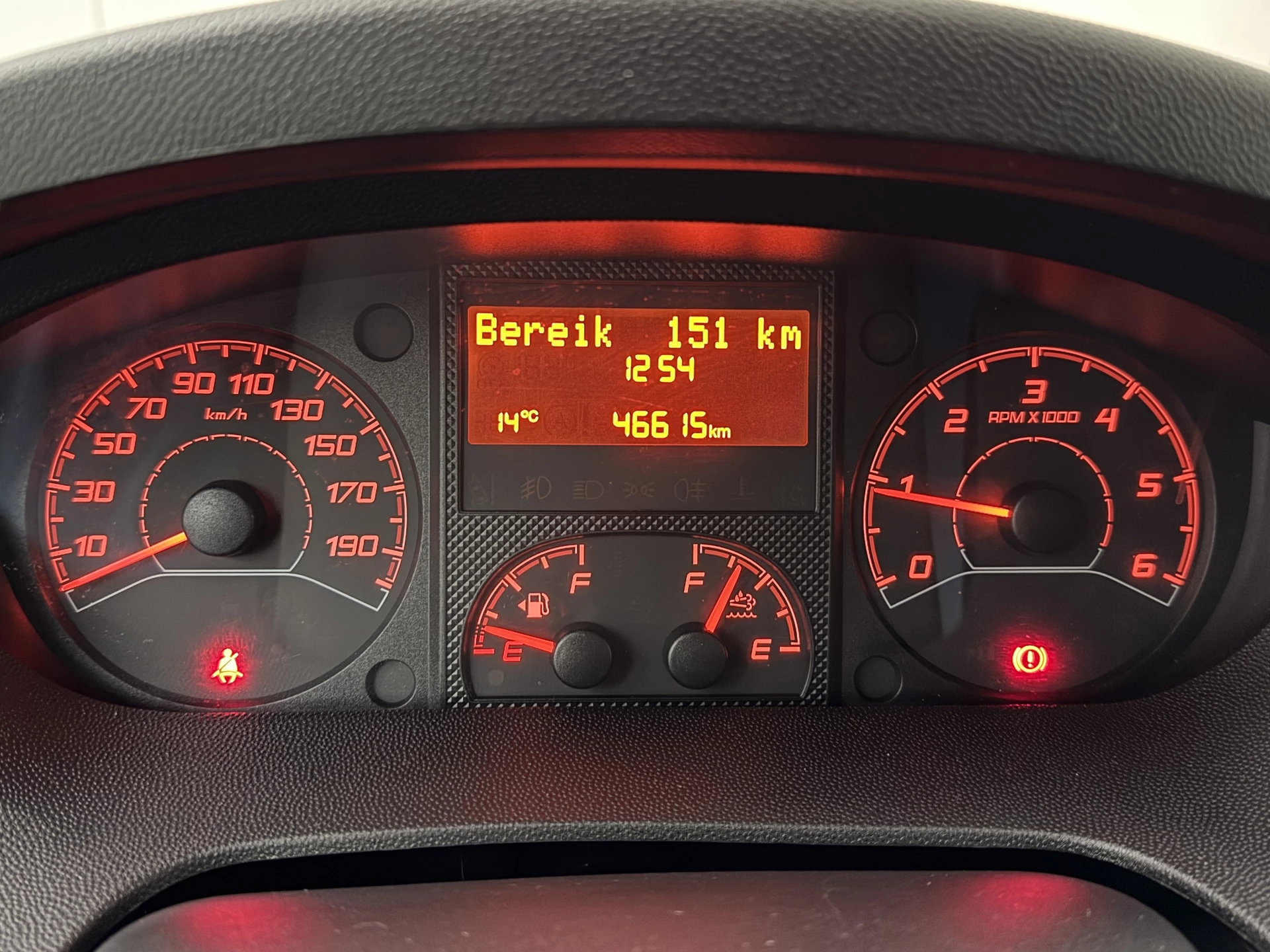 Hoofdafbeelding Opel Movano