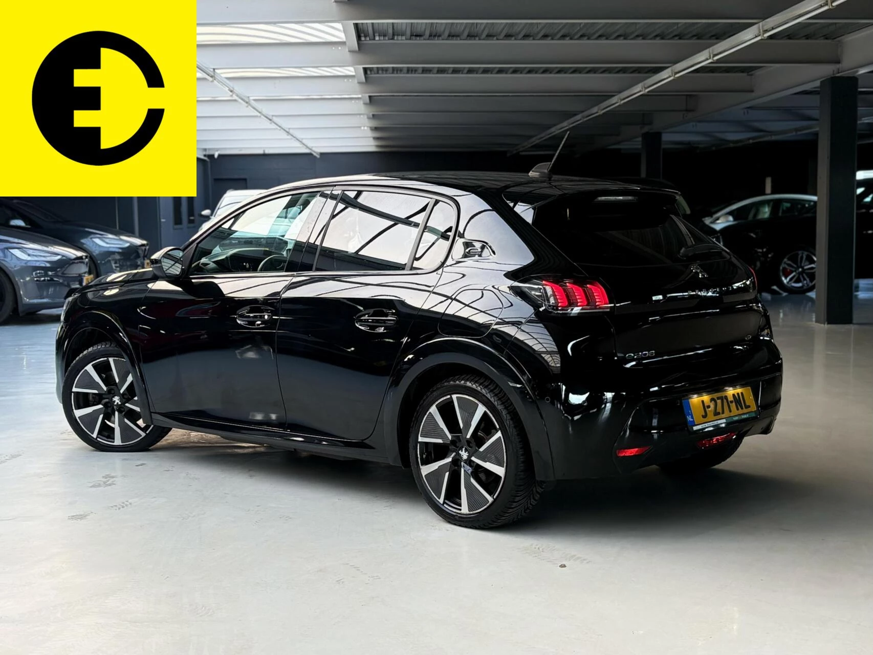 Hoofdafbeelding Peugeot e-208