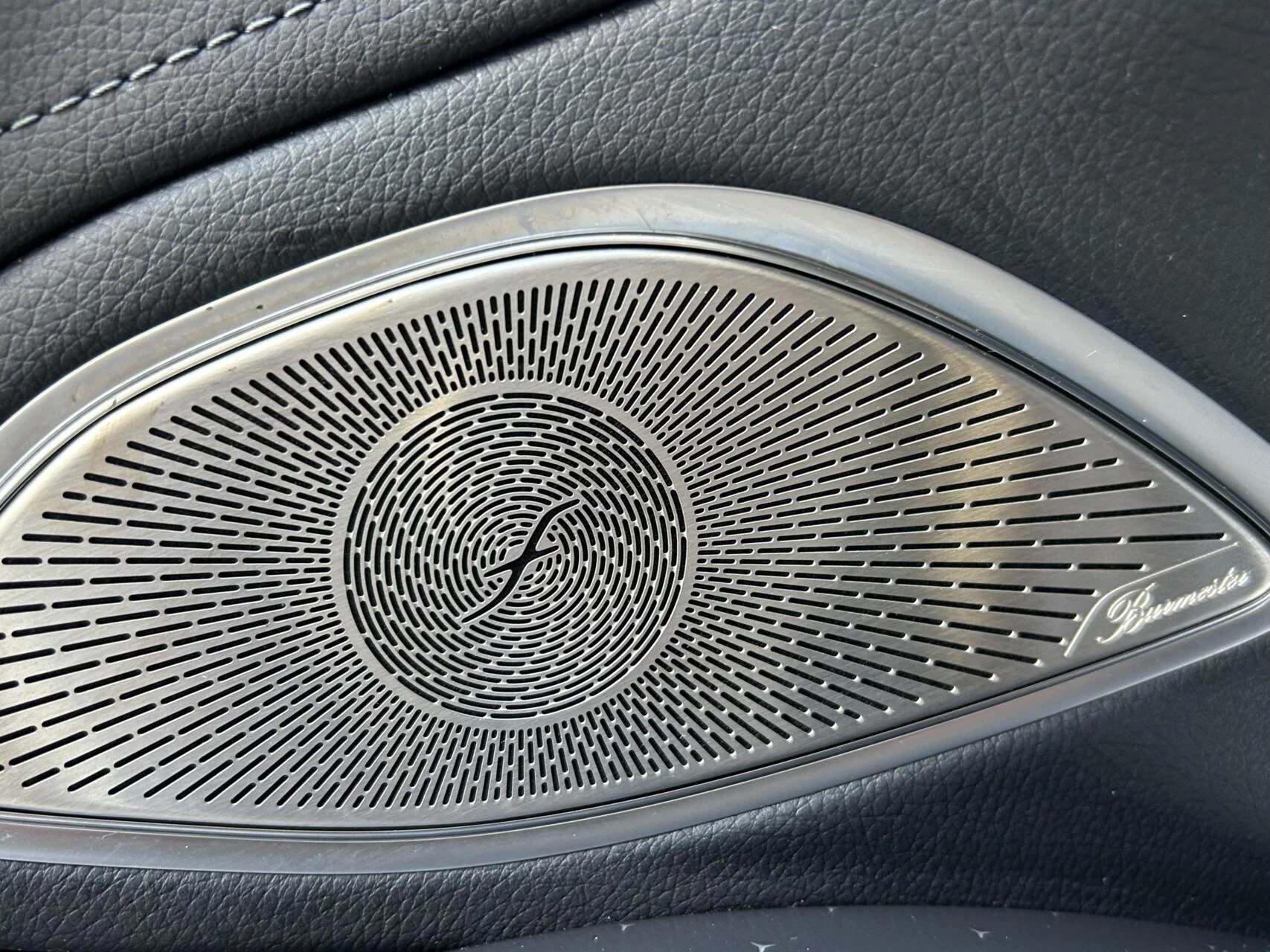 Hoofdafbeelding Mercedes-Benz EQS