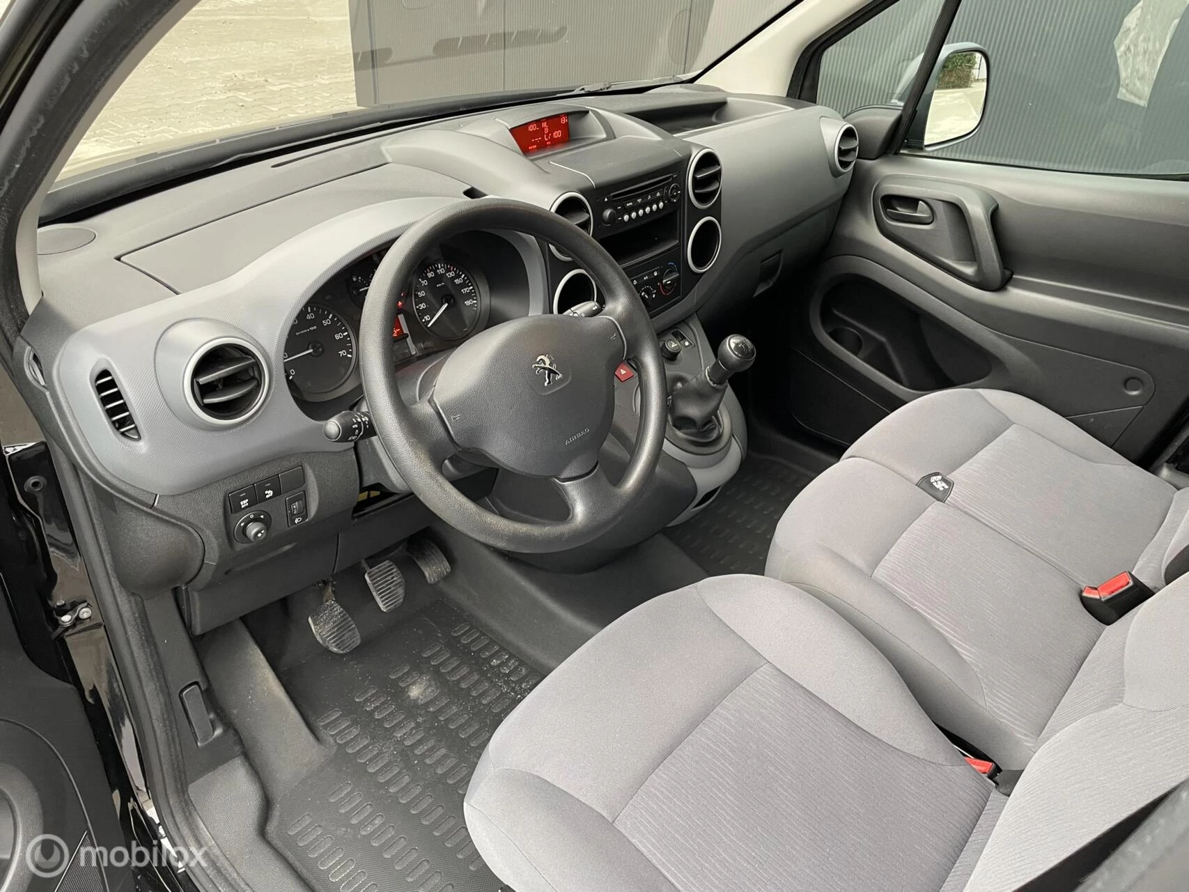 Hoofdafbeelding Peugeot Partner